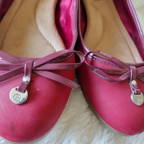 - GIANI BERNINI Red Flats Size 7.5 - Picture 5 of 7